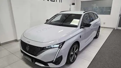 Okenite Usata 2025 Peugeot 308 GT Station wagon | 27.950 € (Buon prezzo)