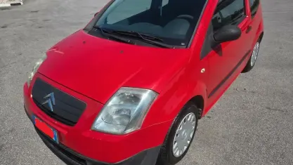 Usata Citroën C2 68 CV (50 kW) 2007 Rosso Utilitaria