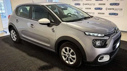 Usata Citroën C3 PureTech 83 CV (61 kW) 2023 Grigio metallizzato Utilitaria