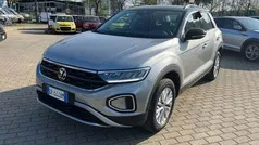 Grigio Usata 2023 VW T-Roc Life SUV | 26.490 € (Buon prezzo)