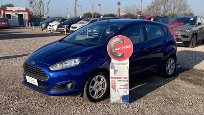 Blu Usata 2014 Ford Fiesta Titanium Tre volumi | 6500 € (Buon prezzo)