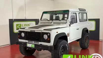 Usado Land Rover Defender S 122 CV (89 kW) 2000 Blanco Familiar
