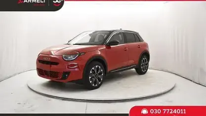 Nuova Fiat 600 La Prima 110 CV (80 kW) 2025 Rosso SUV