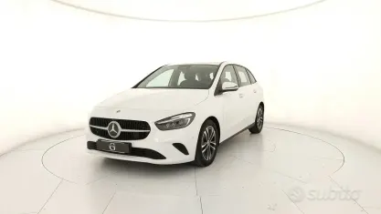 Usata Mercedes B180 Advanced 136 CV (100 kW) 2024 Bianco Monovolume