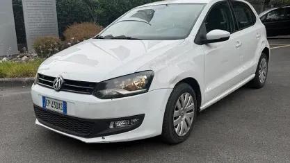 Usata VW Polo Comfortline 75 CV (55 kW) 2013 Bianco Utilitaria
