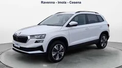 Bianco Usata 2024 Skoda Karoq Executive SUV | 26.200 € (Buon prezzo)