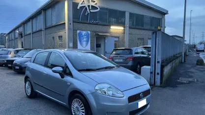 Usata Fiat Grande Punto 65 CV (47 kW) 2007 Grigio Utilitaria
