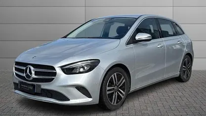 Grigio Usata 2021 Mercedes B180 Monovolume | 22.900 € (Ottimo prezzo)