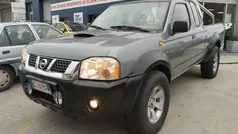 Usata 2004 Nissan Navara Pick-up | 8900 € (Ottimo prezzo)