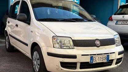 Usata Fiat Panda Emotion 69 CV (50 kW) 2012 Bianco Utilitaria