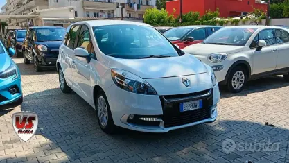 Usata Renault Scénic III XMOD 110 CV (80 kW) 2013 Bianco Monovolume