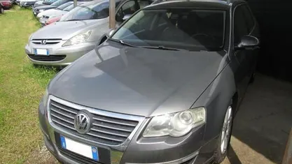 Usata VW Passat Highline 141 CV (103 kW) 2006 Gray Station wagon