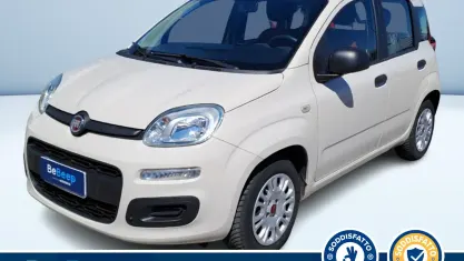 Usado Fiat Panda Easy 69 HP (50 kW) 2017 Bege Citadino