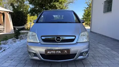 Usata Opel Meriva Enjoy 90 CV (66 kW) 2006 Grigio Monovolume