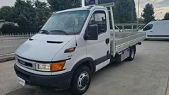 Usata 2004 Iveco Daily | 7499 € (Ottimo prezzo)