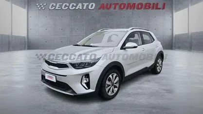 Argento Usata 2025 Kia Stonic Style SUV | 14.287 € (Super prezzo)