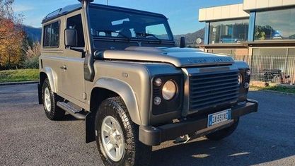 Usata Land Rover Defender SE 122 CV (89 kW) 2008 Grigio SUV