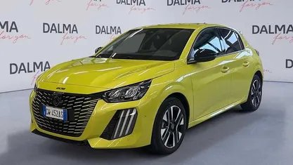 Usata 2024 Peugeot 208 Allure Due volumi | 18.990 € (Buon prezzo)