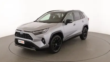 Usata Toyota RAV4 Hybrid Style 218 CV (160 kW) 2023 Argento SUV