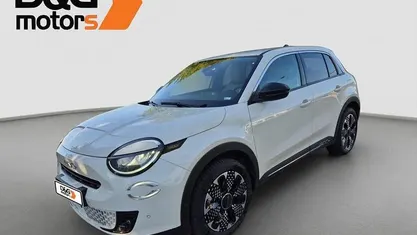 Bianco Usata 2024 Fiat 600 La Prima | 21.900 € (Buon prezzo)