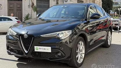 Käytetty Alfa Romeo Stelvio Super 210 HP (154 kW) 2017 Musta Katumaasturi