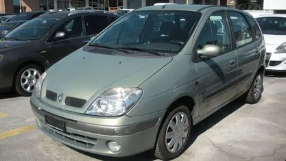 Usata Renault Scénic 116 CV (85 kW) 2002 Monovolume