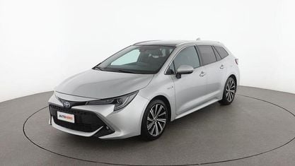 Begagnad Toyota Corolla Style 184 HK (135 kW) 2020 Silver