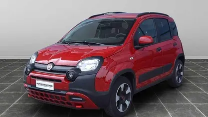 Rosso Usata 2024 Fiat Panda Cross Cross Due volumi | 14.500 € (Buon prezzo)