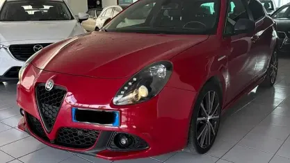 Usata Alfa Romeo Giulietta Sprint 120 CV (88 kW) 2020 Rosso Utilitaria