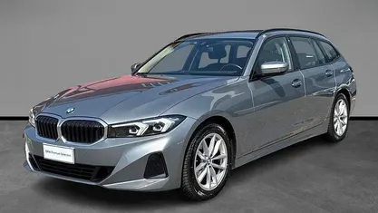 Begagnad BMW 318 Efficient Dynamics 150 HK (110 kW) 2023 Grå Kombi