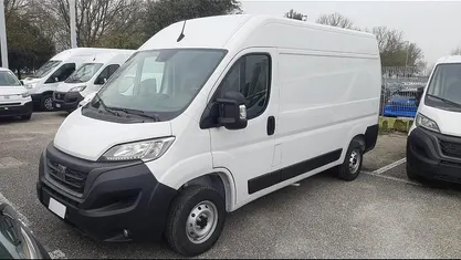 Usata 2023 Fiat Ducato 33 Easy Furgone | 33.900 €