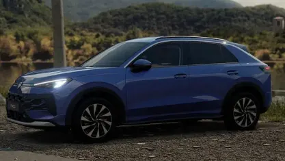 Nuova VW T-Roc Life 116 CV (85 kW) 2026 Blu SUV