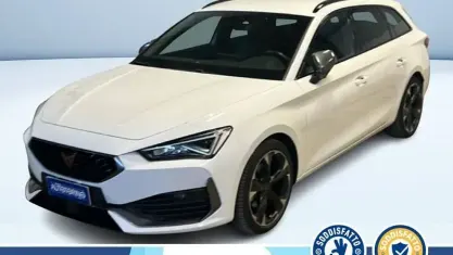 Begagnad Cupra Leon 150 HK (110 kW) 2024 Vit Sedan