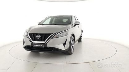 Usado Nissan Qashqai N-Connecta 158 CV (116 kW) 2024 Gris SUV