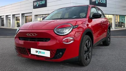 Nuova Fiat 600 Icon 145 CV (106 kW) 2025 Rosso SUV