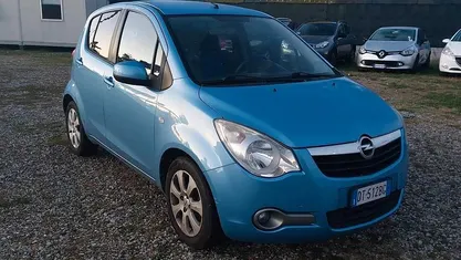 Usata Opel Agila Enjoy 86 CV (63 kW) 2009 Blu Utilitaria