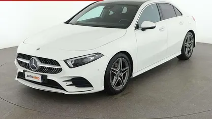 Usata Mercedes A180 Premium 116 CV (85 kW) 2019 Bianco Berlina
