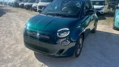Nuova Fiat 500 Icon 65 CV (47 kW) 2026 Verde Utilitaria