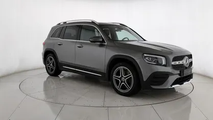 Grigio medio Usata 2021 Mercedes GLB220 Premium SUV | 31.500 € (Buon prezzo)