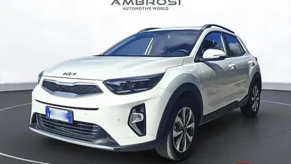 Usata Kia Stonic Style 84 CV (61 kW) 2025 Bianco SUV