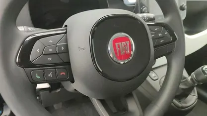 Usata Fiat Panda Cross Cross 70 CV (51 kW) 2025 Utilitaria