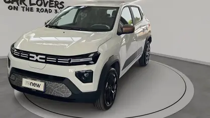 Usata Dacia Spring Extreme 47 kW (65 CV) 2024 Bianco Utilitaria