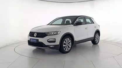 Pure white Usata 2018 VW T-Roc Style SUV | 15.900 € (Buon prezzo)