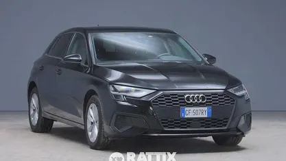 Usata 2021 Audi A3 Business Tre volumi | 24.336 € (Buon prezzo)