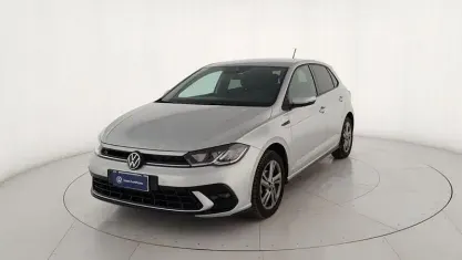Usata VW Polo R-line 95 CV (69 kW) 2023 Grigio Utilitaria