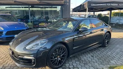 Usata Porsche Panamera 462 CV (339 kW) 2019 Berlina