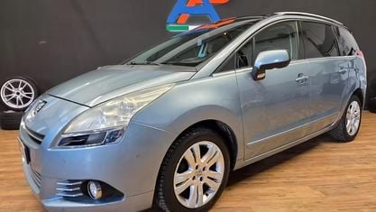 Usata Peugeot 5008 Business-Line 112 CV (82 kW) 2010 Grigio Monovolume