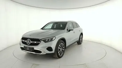 Argento Usata 2025 Mercedes GLC220 Advanced SUV | 56.500 € (Buon prezzo)