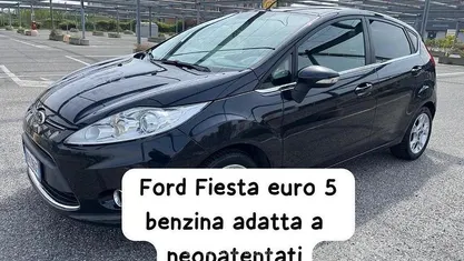 Usata Ford Fiesta Titanium 82 CV (60 kW) 2012 Nero Utilitaria