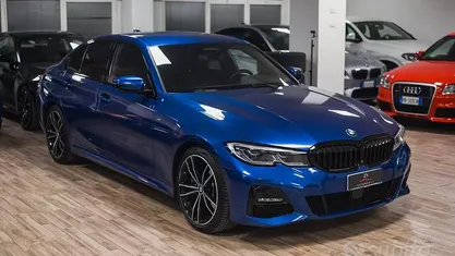 Usata BMW 330 M Sport 258 CV (189 kW) 2019 Blu/azzurro Berlina